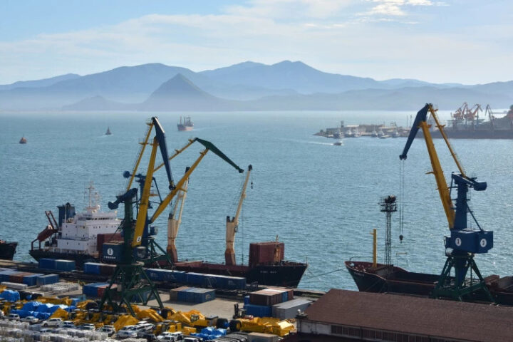 Путин усилил ограничения на вход иностранных судов в российские порты