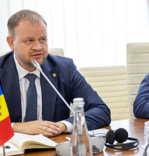 Роман Рошка принес присягу вице-премьера по реинтеграции
