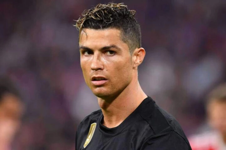 Роналду угрожал вызвать полицию из-за фанатов в австрийском Зальфельдене