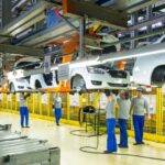 Российский рынок легковых автомобилей рухнул на 27% в первом полугодии 2025 года