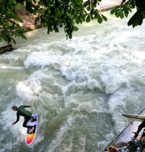 Серфинг в центре Мюнхена: новая ключевая достопримечательность города