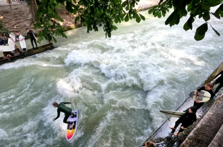 Серфинг в центре Мюнхена: новая ключевая достопримечательность города