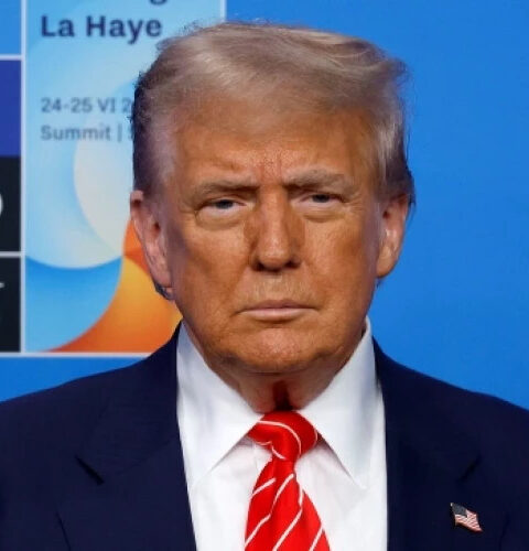 Трамп изменил отношение к НАТО, не считая его устаревшей организацией