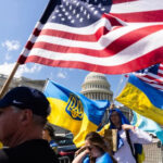 Трамп подтвердил возможность продления статуса украинских беженцев в США до конца войны