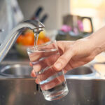 У многих французов в водопроводе — вода с опасными для здоровья химикатами