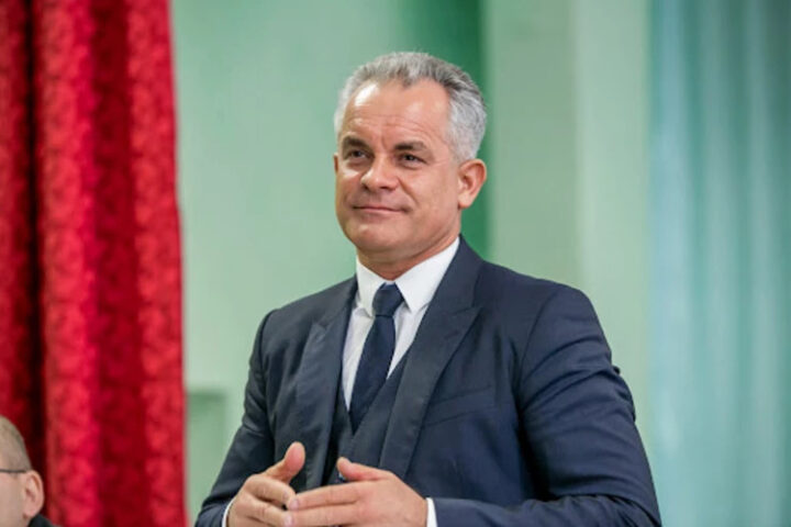 Владимир Плахотнюк объявил о намерении вернуться в Молдову спустя задержание в Греции