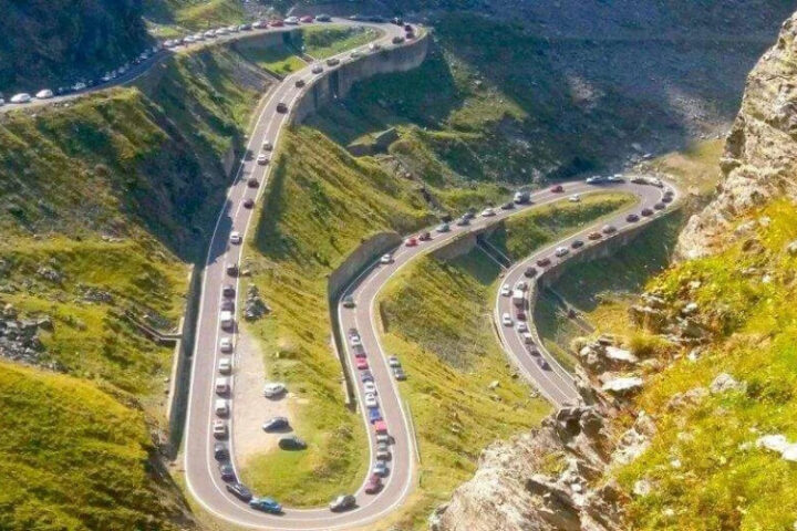 Водителям из Молдовы! Дорога в Румынии закрыта из-за наводнений и оползней