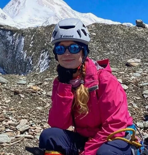 Альпинистка Наталья Наговицына погибла на пике Победы в Кыргызстане после 11 дней борьбы за выживание