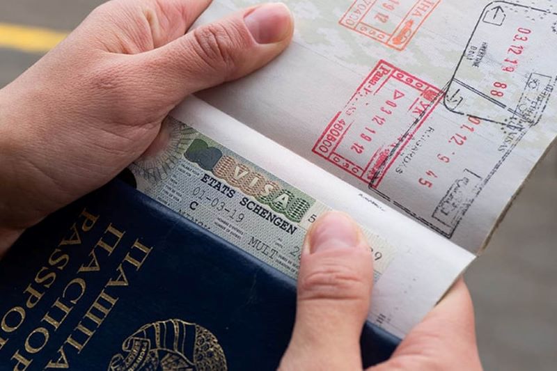 Белорусы в Литве резко увеличили получение паспортов иностранца