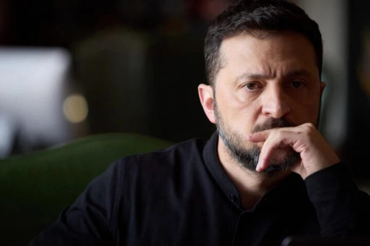 Белый дом обсуждает приглашение Зеленского на встречу с Путиным на Аляске