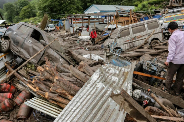 Более 300 жизней унесли наводнения в Пакистане, индийском Кашмире и Непале