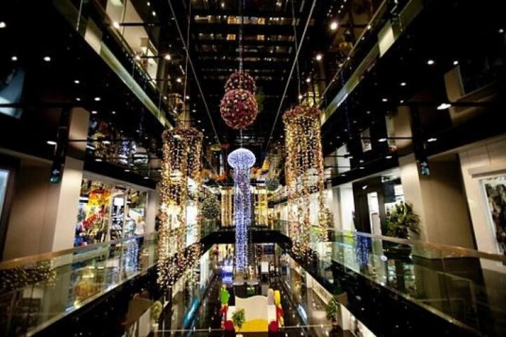 Закрытие первого люксового торгового центра Турции Prestige Mall в Стамбуле из-за экономических трудностей