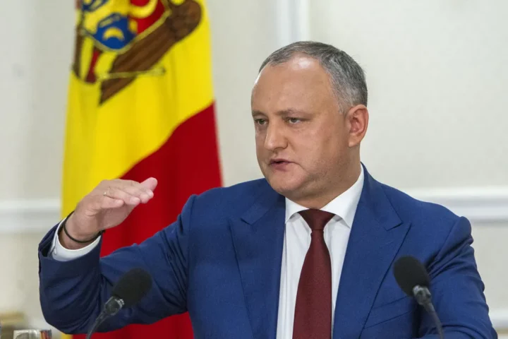 Додон обвиняет европейских лидеров во вмешательстве в дела Молдовы