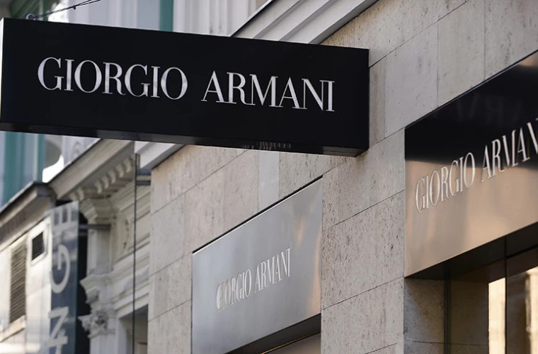 Giorgio Armani оштрафован на 3,5 миллиона евро за нарушение трудовых прав сотрудников