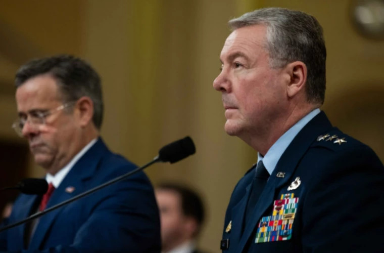 Хегсет уволил главу разведывательного управления Пентагона за утрату доверия