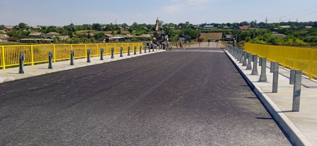 Инвестиции в модернизацию дорожной инфраструктуры Молдовы превысили 295 млн леев в июне