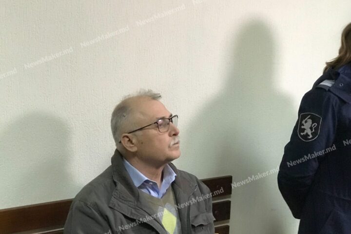 Ион Крянгэ, обвиняемый в госизмене, освобождён от электронного браслета, заседание суда перенесено