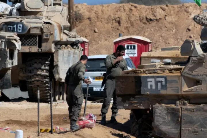 Израильская армия начала наступление на город Газа, установив контроль над его окраинами