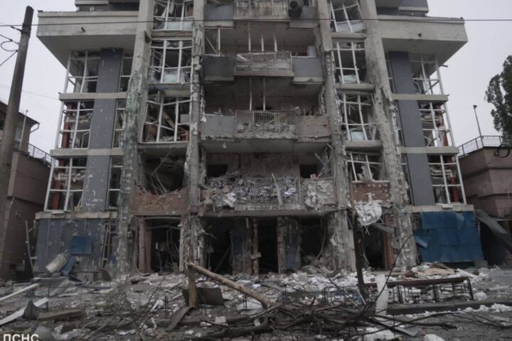 Масированный удар по Киеву: разрушения, жертвы и международный резонанс