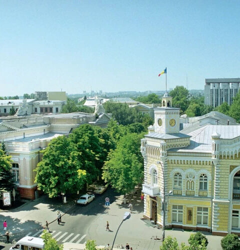Мэр Ясс инициирует приостановку побратимских отношений с Кишинёвом из-за запрета на въезд Чебану в Шенгенскую зону