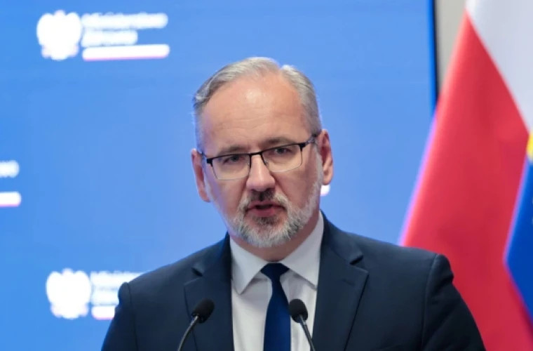 Нападение на экс-министра Польши Адама Недзельского в Седльце из-за COVID