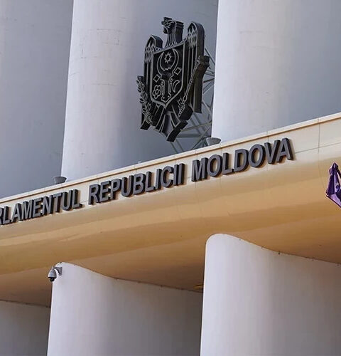 Парламент Молдовы за пять лет рассмотрел 222 отчета и провел десять слушаний