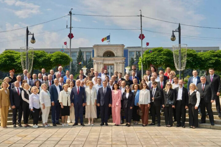 Патриотический избирательный блок подал в ЦИК список кандидатов в депутаты Молдовы