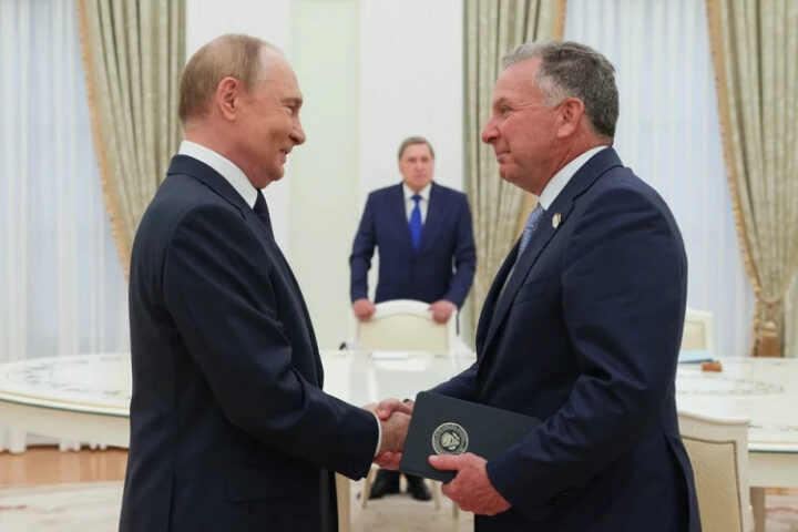 Путин встречает спецпосланника Трампа для обсуждения российско-украинского конфликта