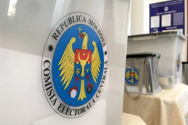 Пять избирательных блоков подали заявки на участие в парламентских выборах Молдовы