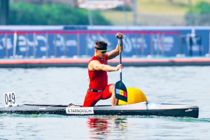 Сергей Тарновский снова завоевал бронзовую медаль на чемпионате мира по гребле в Милане