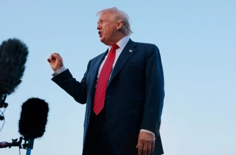 Трамп предлагает провести трехстороннюю встречу Путина и Зеленского после саммита на Аляске