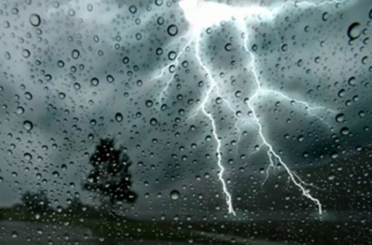 В Италии и Швейцарии введён "красный код" из-за сильных дождей и штормов