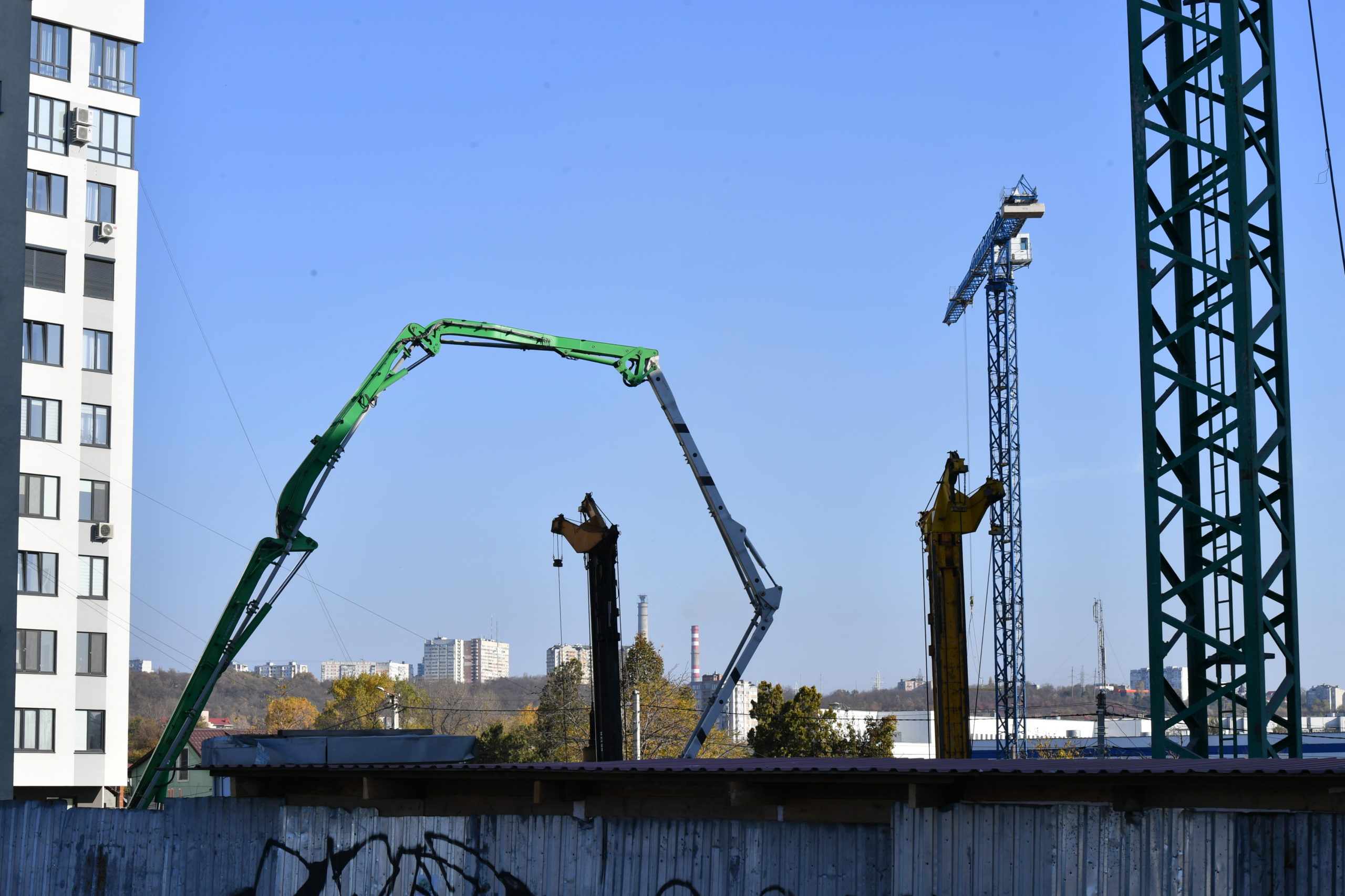 В Кишиневе на стройке погиб мужчина: второй инцидент за год на этом объекте
