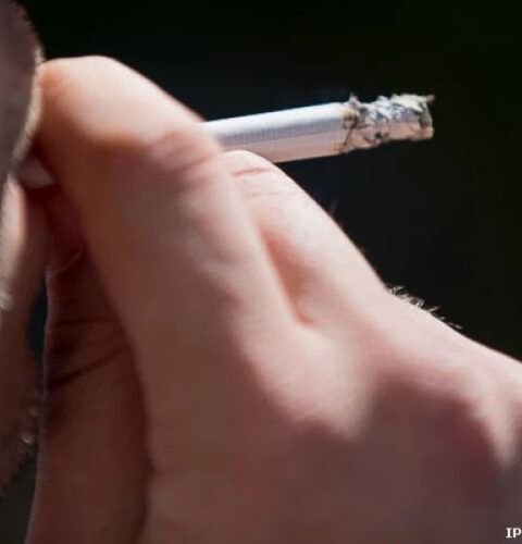 В Клуж-Напоке запрещено курение в общественных местах для защиты здоровья граждан