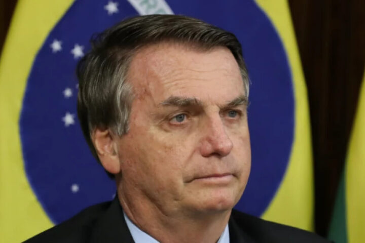 Верховный суд Бразилии поместил Жаира Болсонару под домашний арест в рамках расследования заговоров