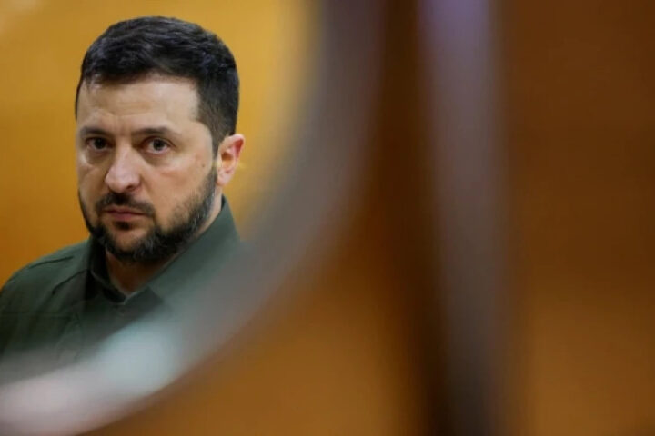 Зеленский может находиться на Аляске во время встречи Путина и Трампа, но не участвует в ней