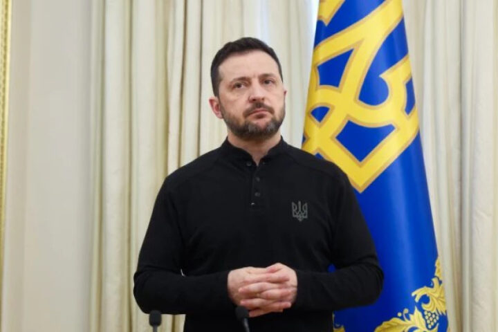 Зеленский утверждает, что Украина не уступит свои территории российским оккупантам