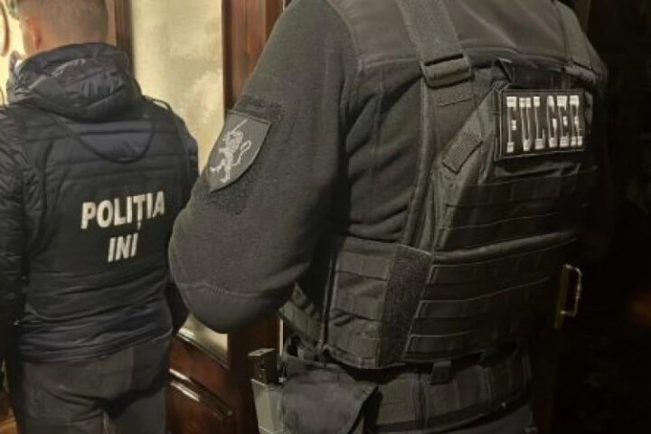 74 человека задержаны после 250 обысков по делу о подготовке массовых беспорядков в Молдове