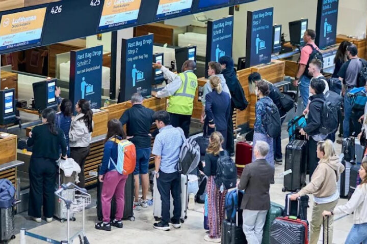 Аэропорт Берлина продолжает работу в аварийном режиме после кибератаки 19 сентября