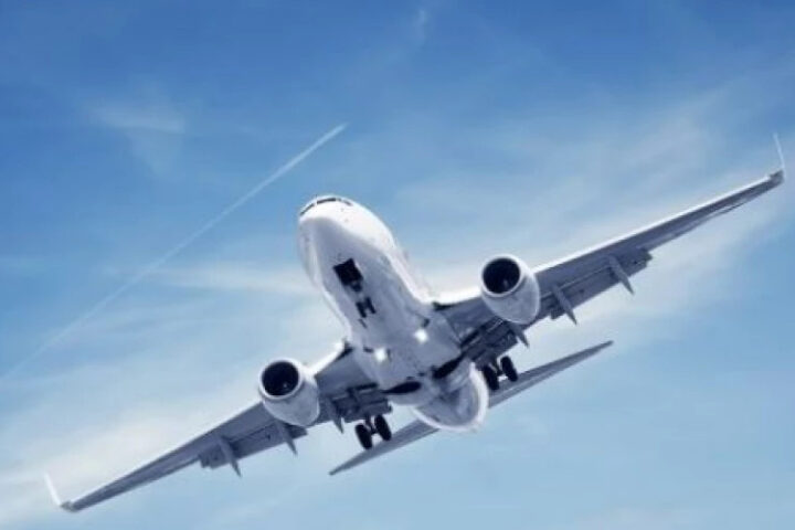 Boeing 737 United Airlines совершил экстренную посадку в японском аэропорту Кансай из-за сигнализации о пожаре