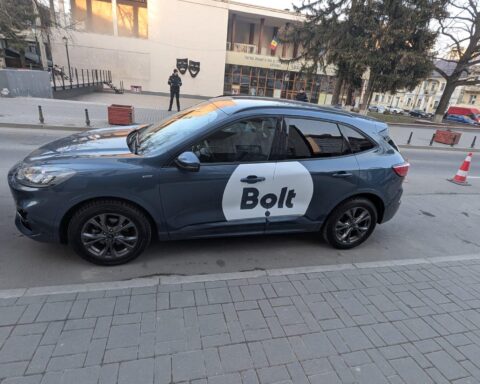 Bolt начал предоставлять услуги такси в Кишиневе с 12 сентября, предлагая скидки на первые три поездки