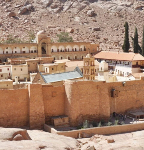 Египетские власти начинают преобразование священной горы Синай в туристический курорт