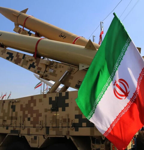 Евросоюз возобновляет санкции против Ирана из-за ядерной программы