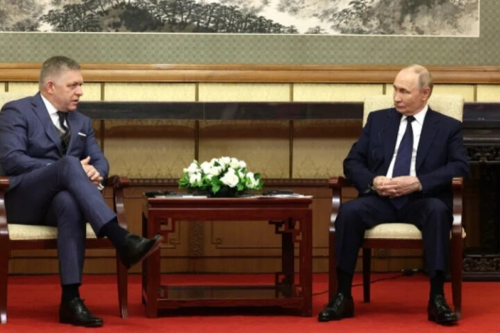 Фицо передаст Зеленскому выводы после встречи с Путиным о конфликте в Украине