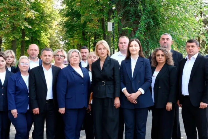Ирина Влах: парламентские выборы в Молдове стали фарсом и срежиссированным спектаклем