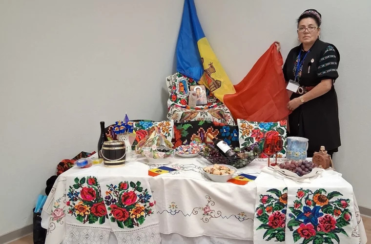 Избирательный участок в Бергамо оформлен в молдавском стиле для местных избирателей