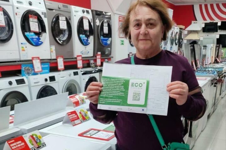 Караван "EcoVoucher" начинает работу в Молдове для популяризации ваучеров на энергоэффективную технику