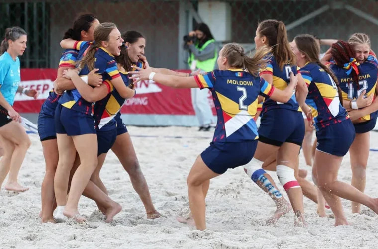 Молдова заняла третье место на чемпионате Европы по пляжному регби в Кишинёве