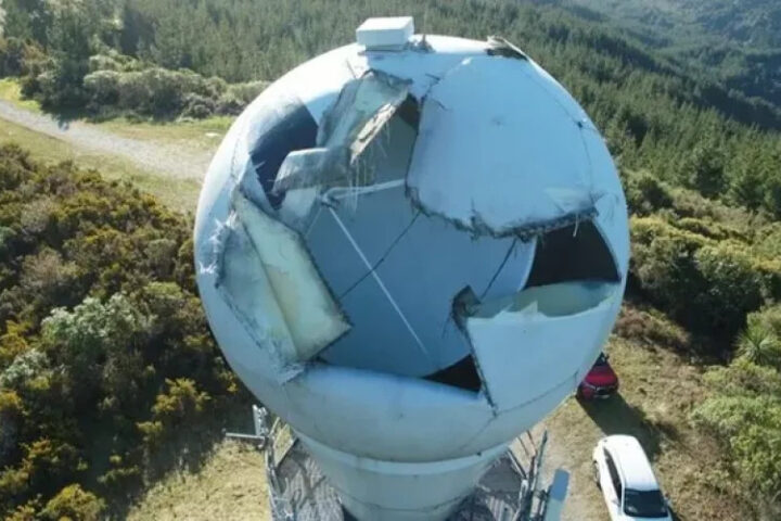 Молния мощностью 156 000 ампер разрушила метеорадар в Новой Зеландии