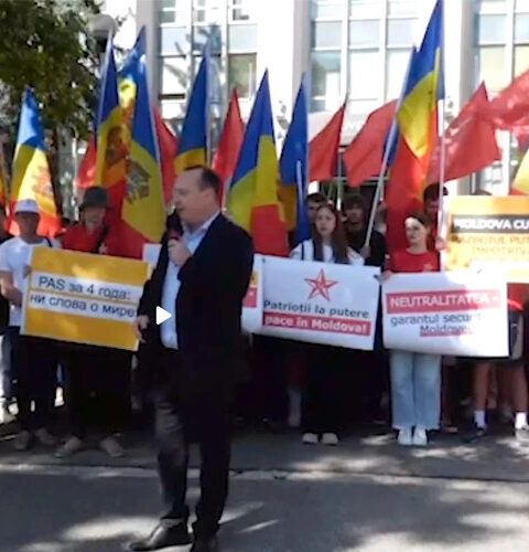 Патриотический блок проводит акцию за мир и нейтралитет Молдовы